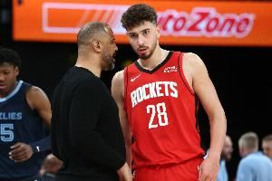 申京：乌度卡是联盟最好的教练之一 是最适合我们的教练